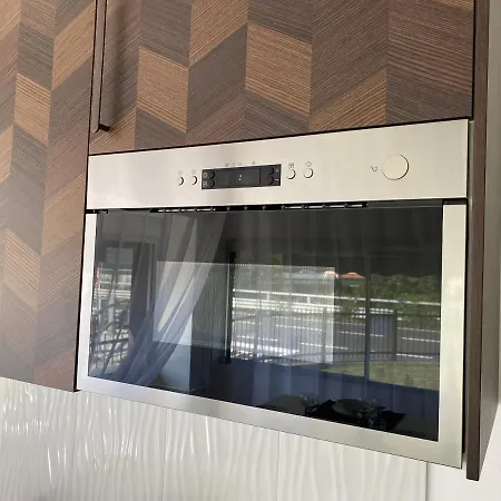 Feriehus The - Large With Private *