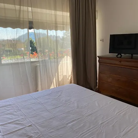 The - Large With Private *